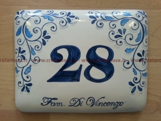 cod.art: nc51 - Mattonella in ceramica leggermente bombata cm 17x13 circa con "Ricci Parma" e scritta personalizzata. 